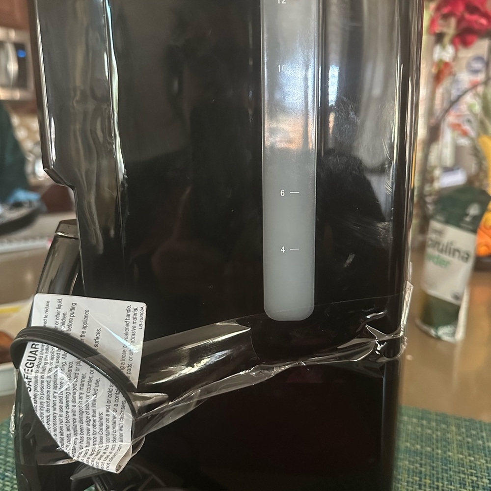 Cuisinart Stainless Steel and Black Coffee Maker pre owned-Excellent - Picture 3 of 5